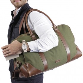 أي في آي-8 مجموعة فلايبوي من ساعة، محفظة وحقائب سفر - الأبيض