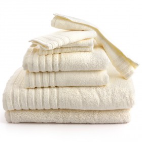 مايكروكوتن – طقم مناشف وسجّادة الحمّام من 8 قطع – العاجي