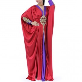 سلمى خان – جلابية الحرير الخالص بلون الكوارتز